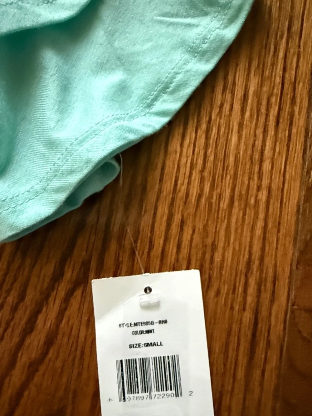 Girls aqua ruffle top and mint/white seersucker shorts with bow NWT